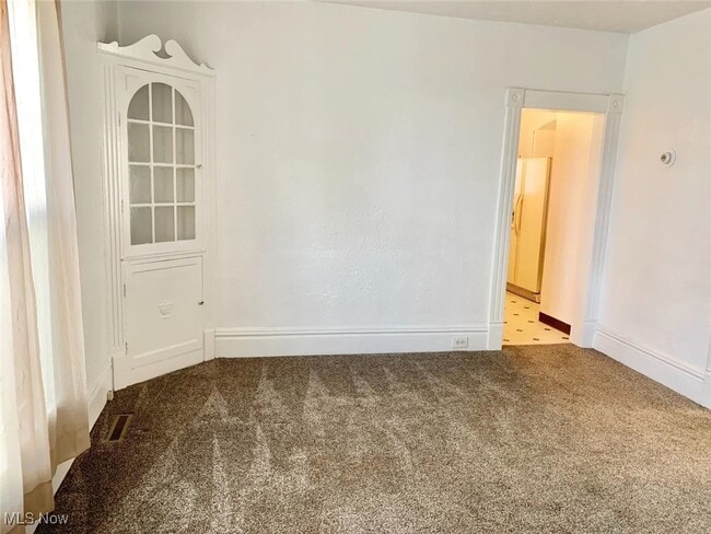 Building Photo - 218 Gates Ave Unit 1/DN