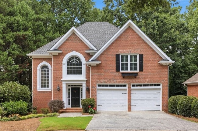 Building Photo - 4563 Fountain Dr NE