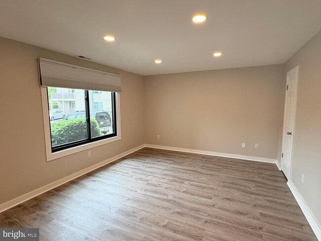 Photo - 601 Gregorys Way