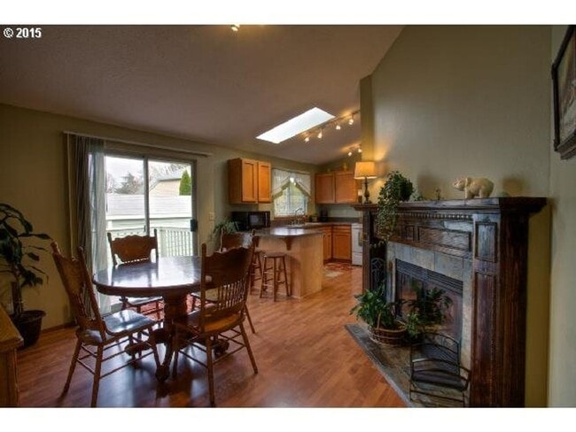 Photo - 3 Bedroom Home with Vaulted Living Room Near The Streets of Tanasbourne with Garage & Yard