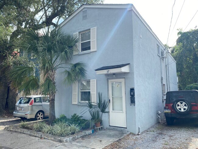 Photo - 37 Ashton St Unit B