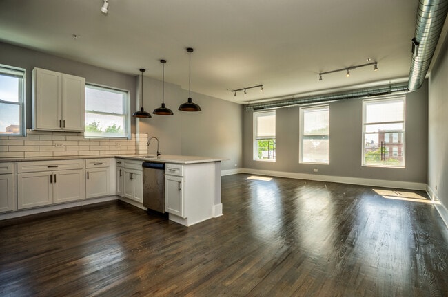 Photo - 2007 S Allport St Unit 4