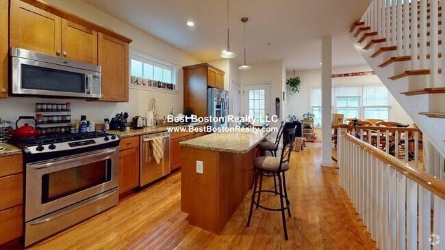 Building Photo - 23 Porter St Rental
