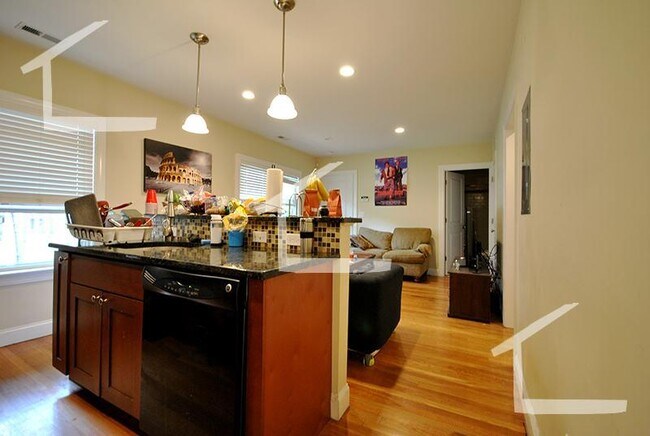 Photo - 53 Dunboy St