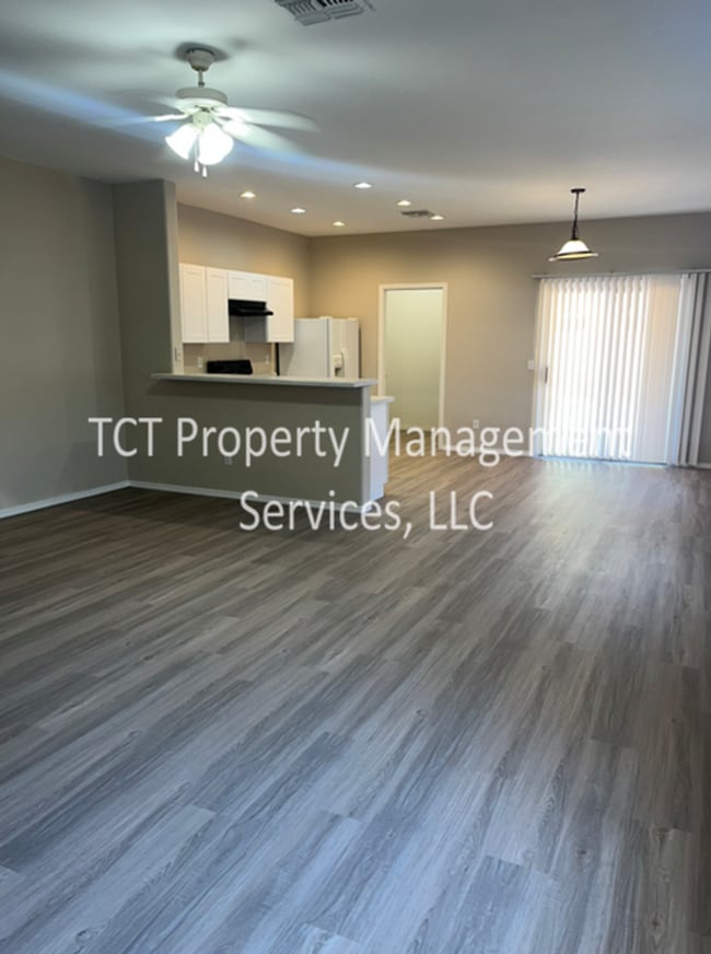 Photo - Newly updated 3 bed/2 bath in Sheely Farms