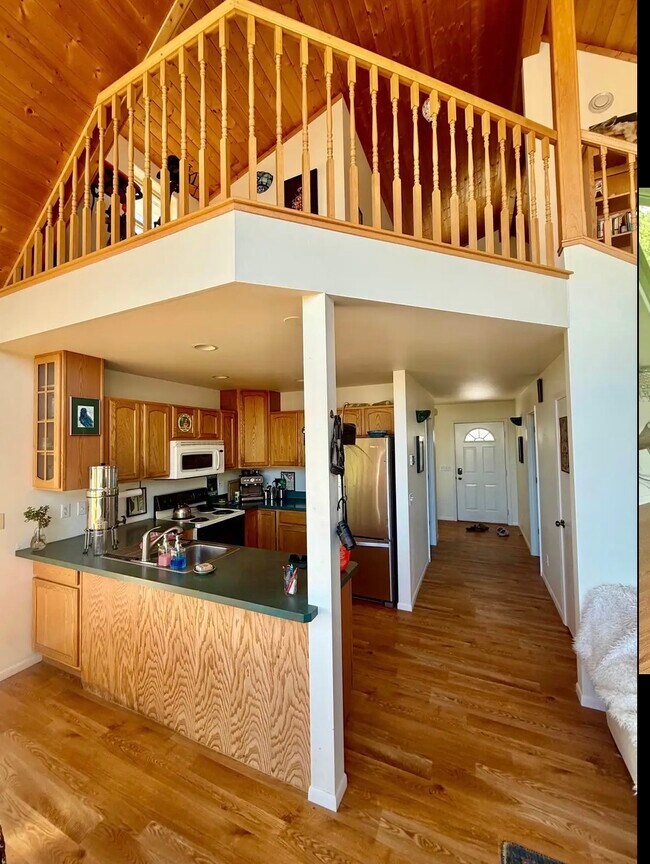 Photo - 41340 Crested Crane St