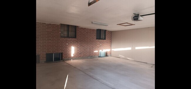 Photo - 1582 N 1400 W Unidad # 2