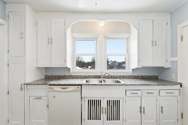 Photo - 3611 N Washburn Ave Unidad FL 2