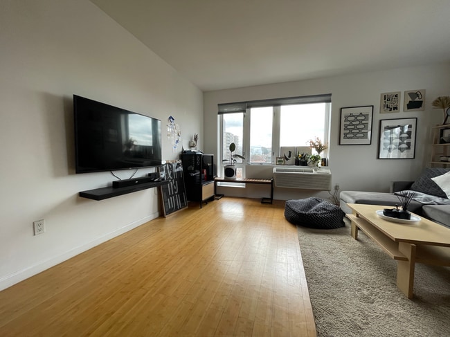 Photo - 11202 Northern Blvd Unit 3d