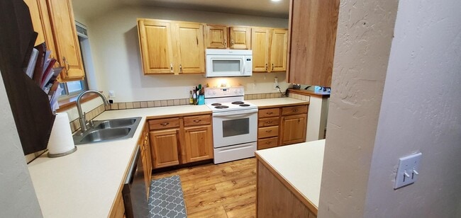 Photo - 1290a Rimrock Dr