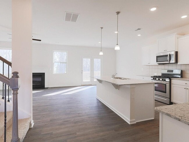 Photo - 114 Valimar Dr