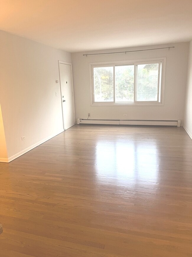 Photo - 7952 Madison St Unidad 3W