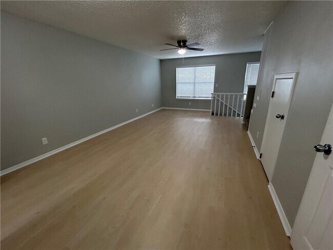 Photo - 1379 E Sequoyah Ct