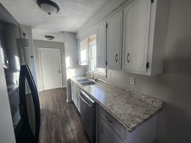 Photo - 738 Spees Dr