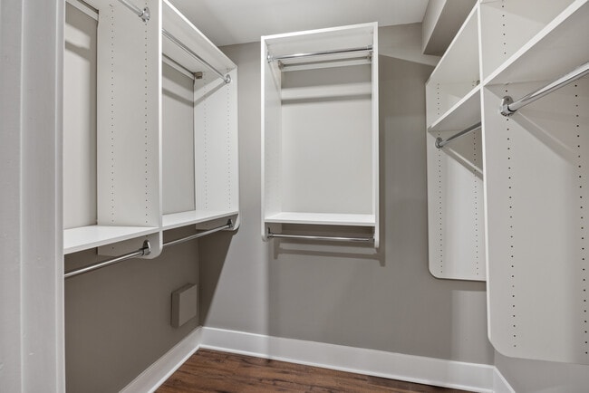 Photo - 170 W Washington St