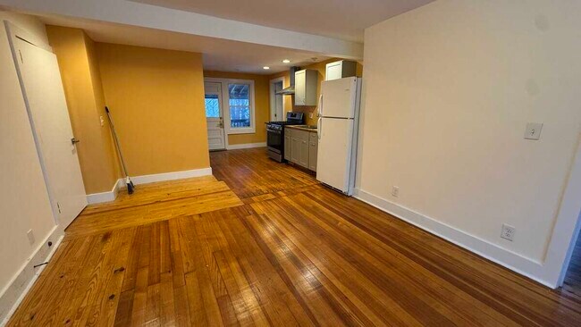 Photo - 16 Clifford St Unit 4