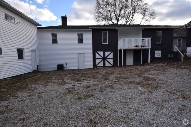 Building Photo - 15-17 5th Street Unit 15 5th Street Rental