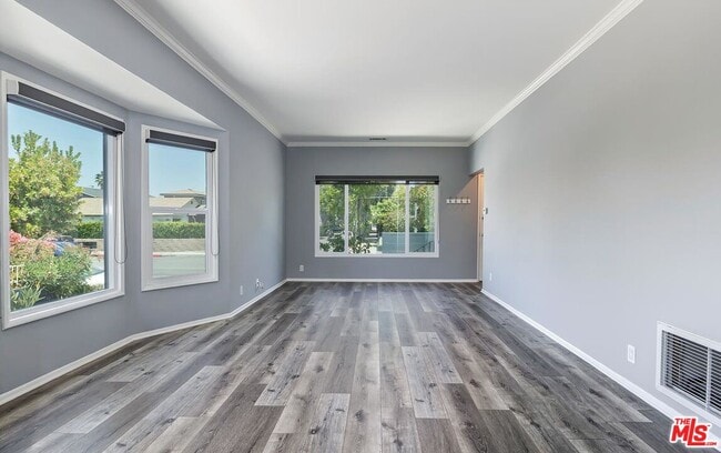 Photo - 2002 20th St