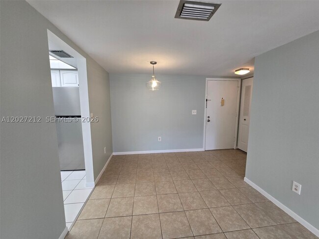 950 S Kanner Hwy Unit B-4