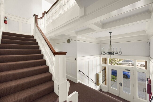 Photo - 1960 Pierce St Unit 1960 Pierce St. #5