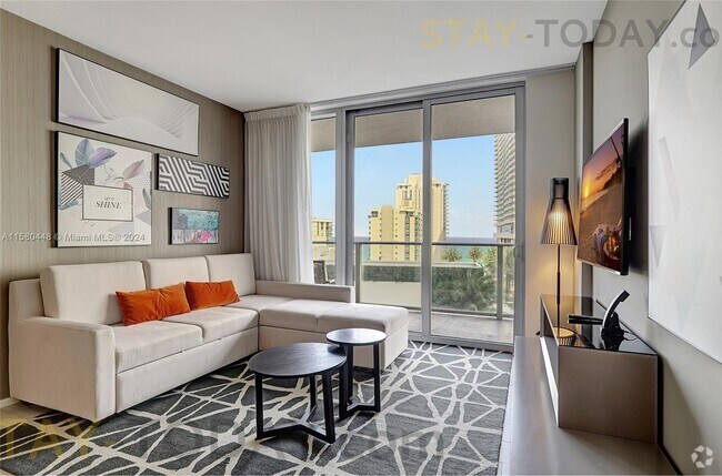 Building Photo - 4010 S Ocean Dr Unit # R805 Rental