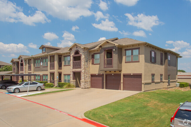 Ranch Three0Five - Ranch Three0Five Apartments