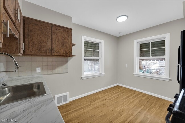 Photo - 21440 Fuller Ave