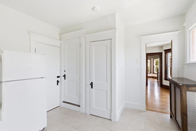 Photo - 21 James St Unit 2S