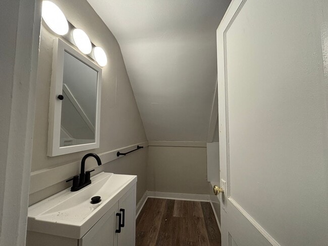 Photo - 3 Bedroom 1 Bath, Single Family Home, Lyell - Otis Neighborhood!