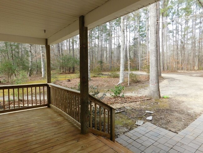 273 Scott Farm Ln