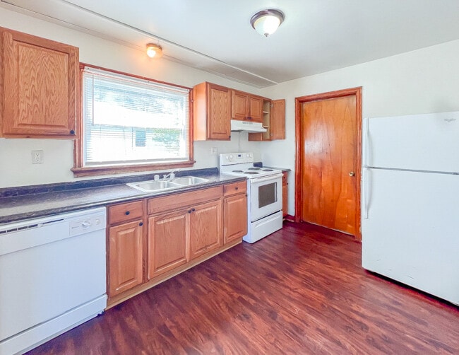 Photo - 2101 Gordon St