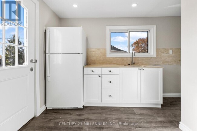 Photo - 1424 Beaverdams Rd Unité Upper