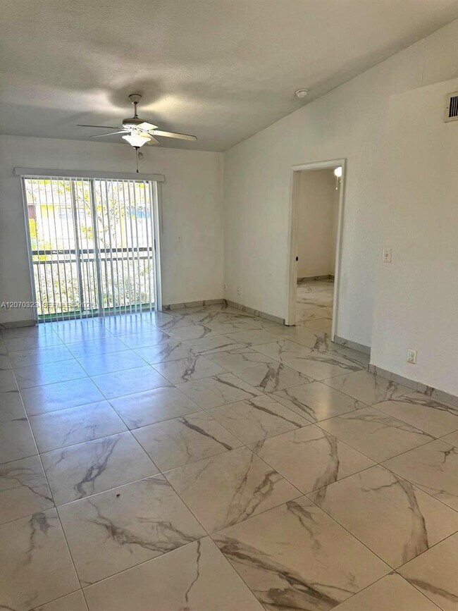 Photo - 3656 NW 91st Ln Unidad 3656