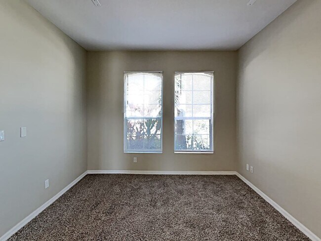 Photo - 3208 43rd Ave E