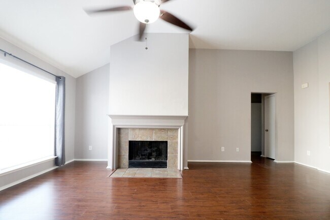 Photo - 1434 W April Rain Ct