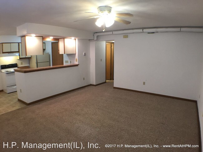 Photo - Hickory Grove Apartments