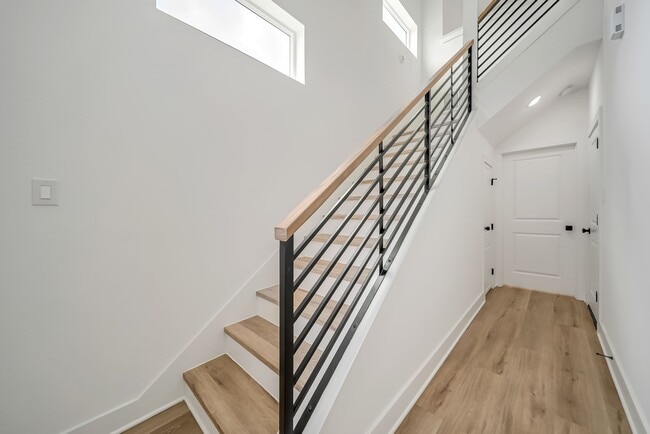 Photo - 3468 Bremond St