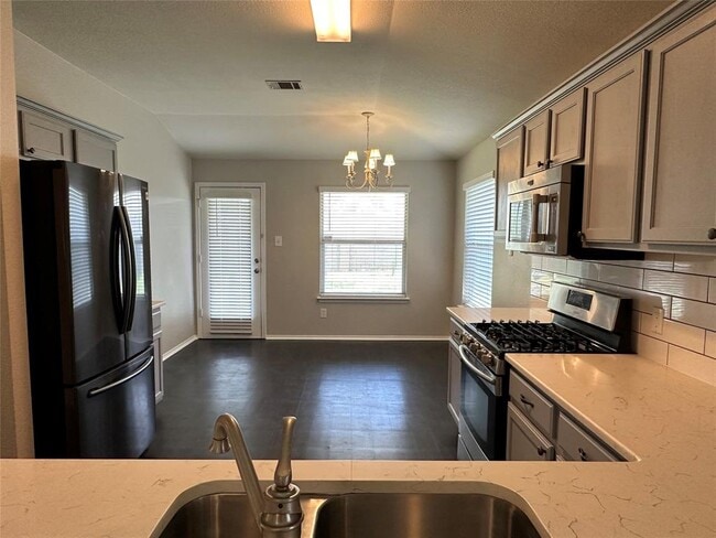 Photo - 1600 McDowell Bend