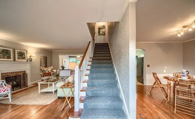 Photo - 254 Quentin Dr