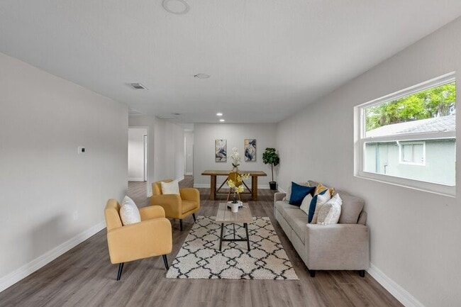 Photo - 224 Singleton Ave