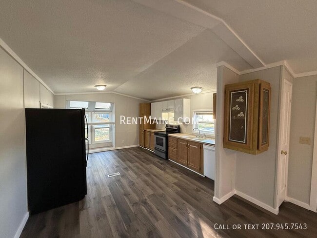 Photo - 799 Stillwater Ave