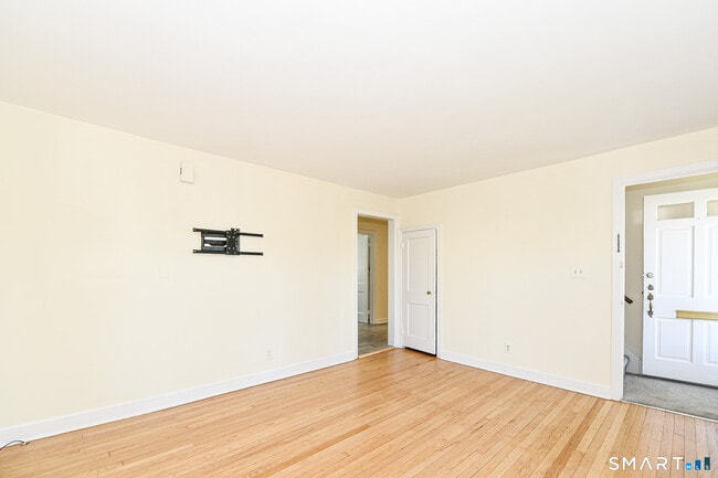 Photo - 146 Warsaw St