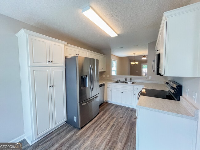 Photo - 546 Deerchase Ct
