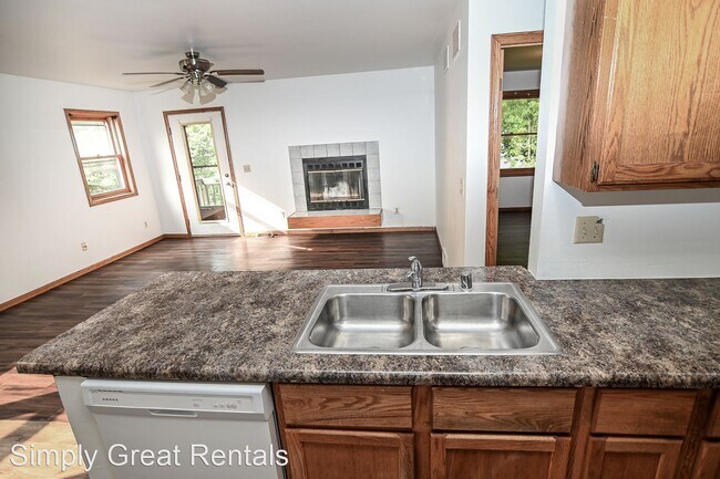 Photo - 3 br, 3 bath House - 2931 King James Way
