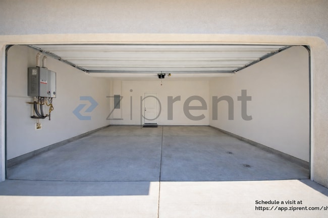 Photo - 27333 Georgetown Dr