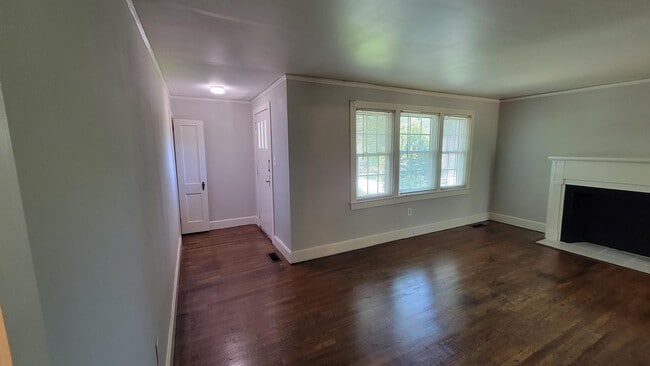 Photo - 307 Jennings Ave
