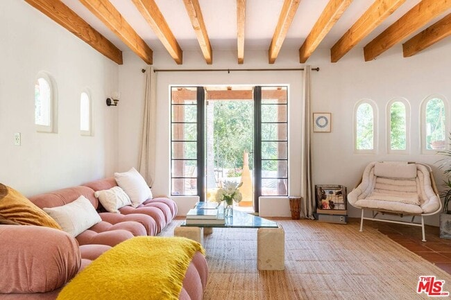 Photo - 3539 Canon Dr