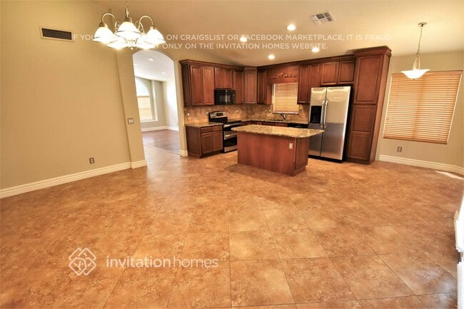 Photo - 6943 E Lakeview Ave