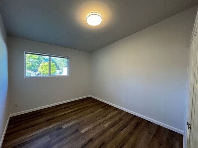 Photo - Fully remodeled Reseda 3+2 home w/solar panels to help lower your utility costs!