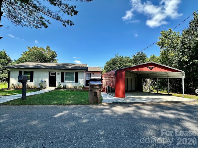 Photo - 811 Kennedy St